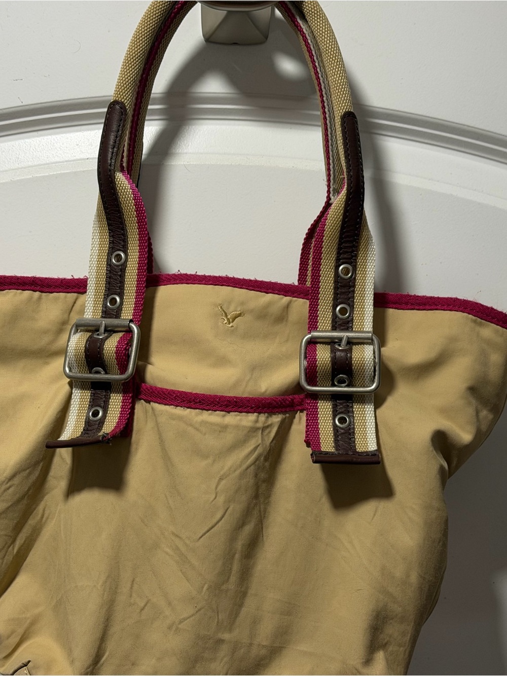 American Eagle bag - beige w/ deep pink trim - Picture 6 of 16